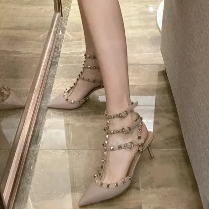 Pointed-nose rivet women's shoes, exquisite women's high-heeled shoes, thin-soled women's sandals