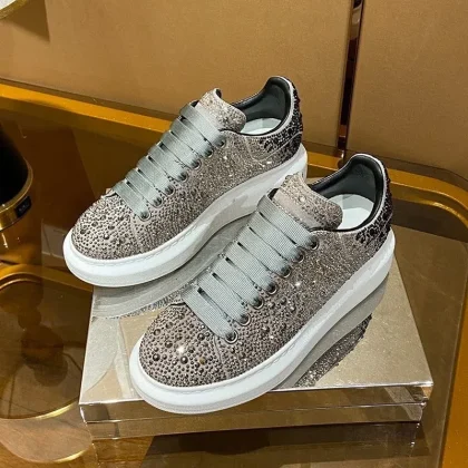High-End Luxury Men's and Women's Designer Logo Leather Sneakers Soft Comfortable Casual Walking Sports Running Shoes