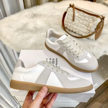 High-End Margiela MM6 for Dr for Lace-Up Shoes Mens Womens White Couples Genuine Leather Casual Sneakers Retro Niche