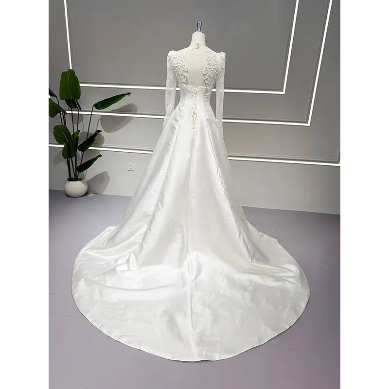 Light Modern A-Line Wedding Dress French Style Bridal 2025 New Main Yarn High-end Sense License Small Vintage Lace Asymmetrical - Image 3